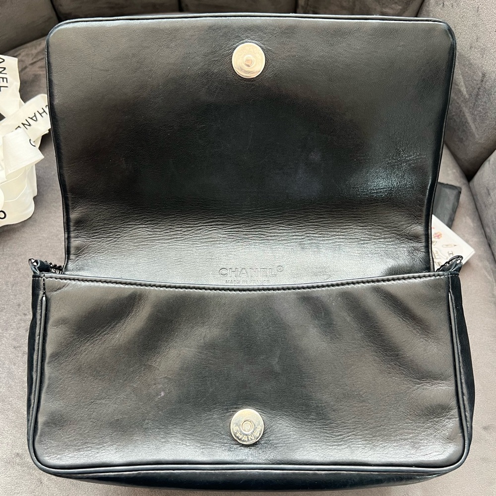 Vintage Chanel Knot Lambskin Bag - Picture 11 of 16